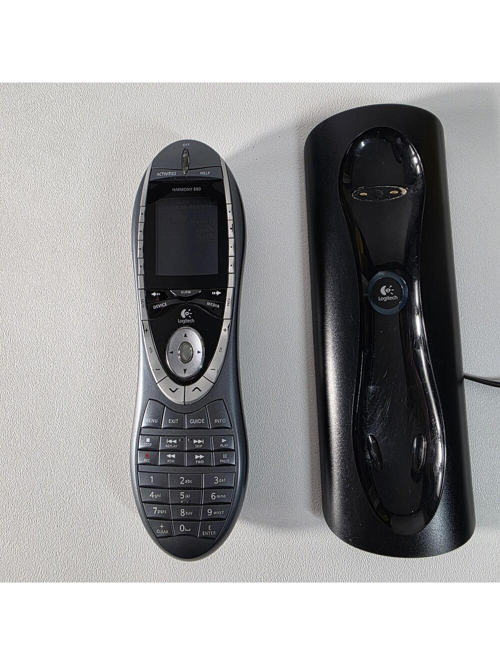 Logitech Harmony 880 Universal Remote Control W/ Charging Dock Base Tested